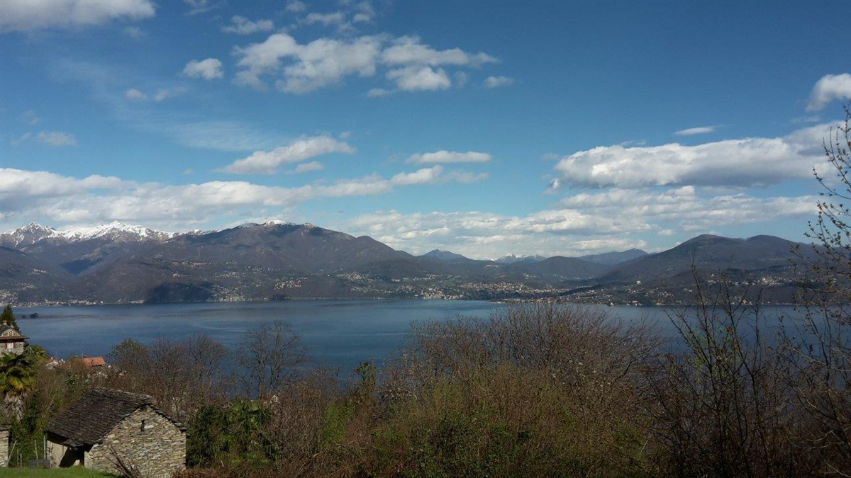 Oggebbio 2021: immagini per 12 mesi